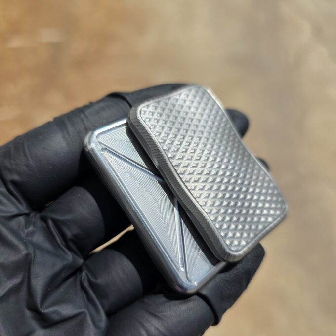 Titanium Diamond V4 Fidget Slider - Image 4