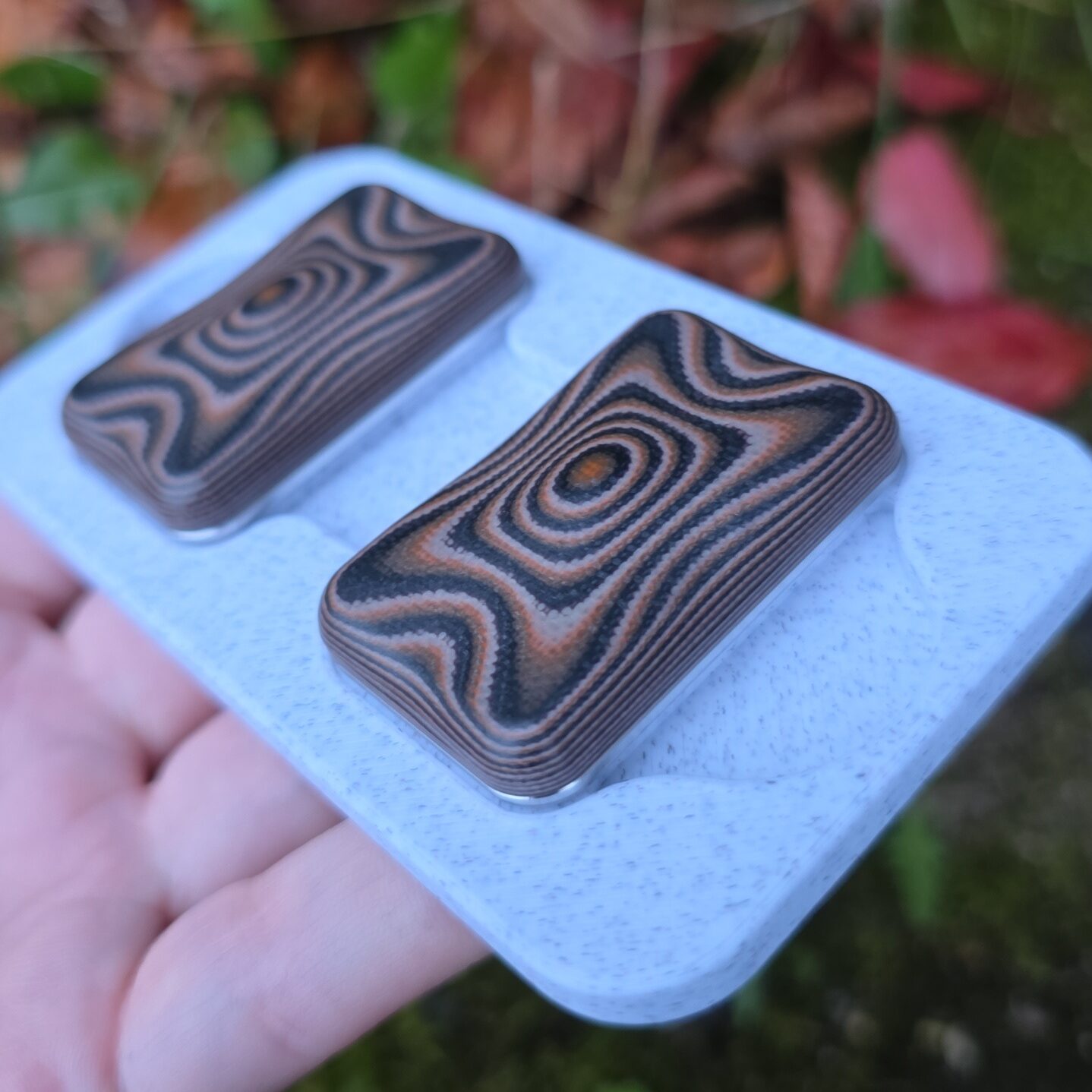 Dutch Auction | Micarta Mini Fatty S Fidget Slider - Image 2